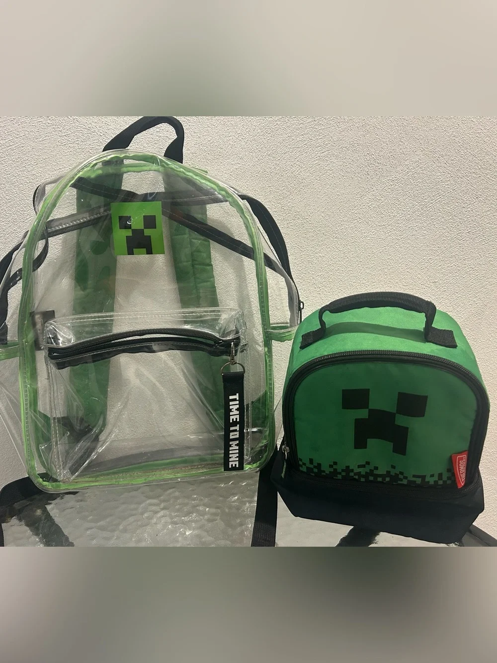 Backpack Minecraft with Matching Green Lunch Bag - Unbranded like new!!